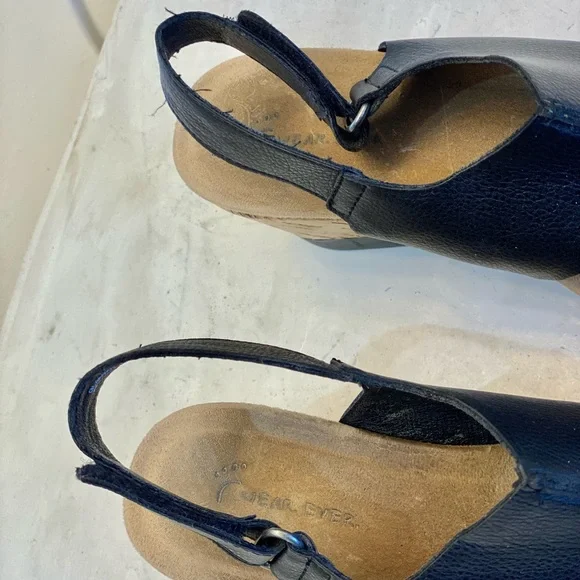 Wear-Ever women’s wedge sandals size 7.5M excellent condition perfect bottom - Picture 8 of 8